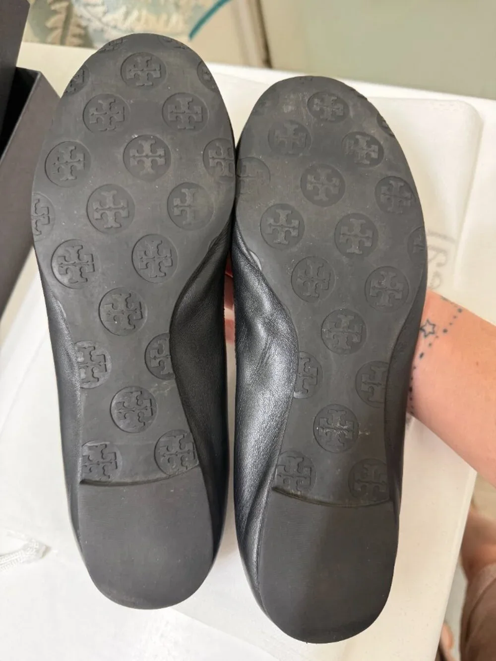Tory Burch Reva Black Leather Ballet Flats Silver Logo 7.5